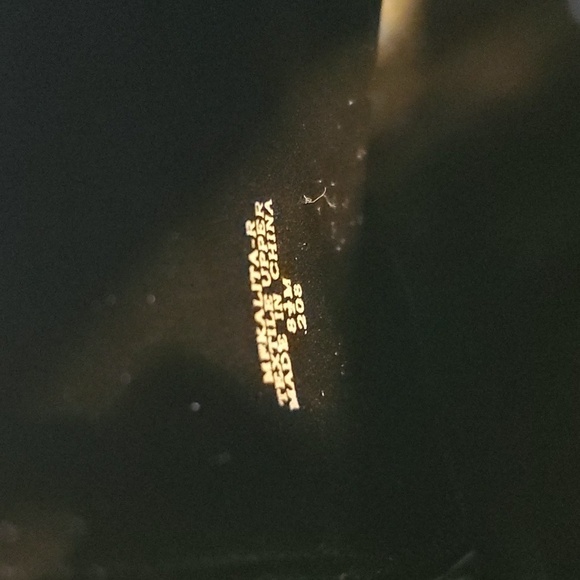 Marc Fisher - Black Leather Suede Pointy toe Heels bootie Modern Neutral Sz. 8.5 - Picture 6 of 7